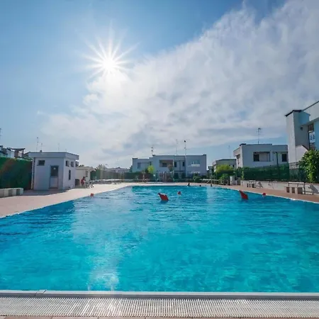 Nyaraló Nettes Ferienhaus In Mit Grossem Garten